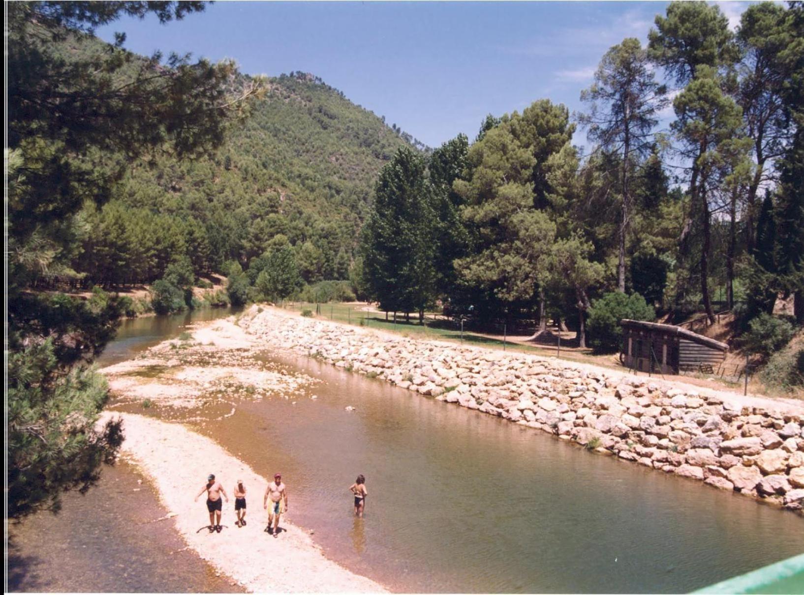 Camping Rural Llanos De Arance Coto Rios Exterior photo